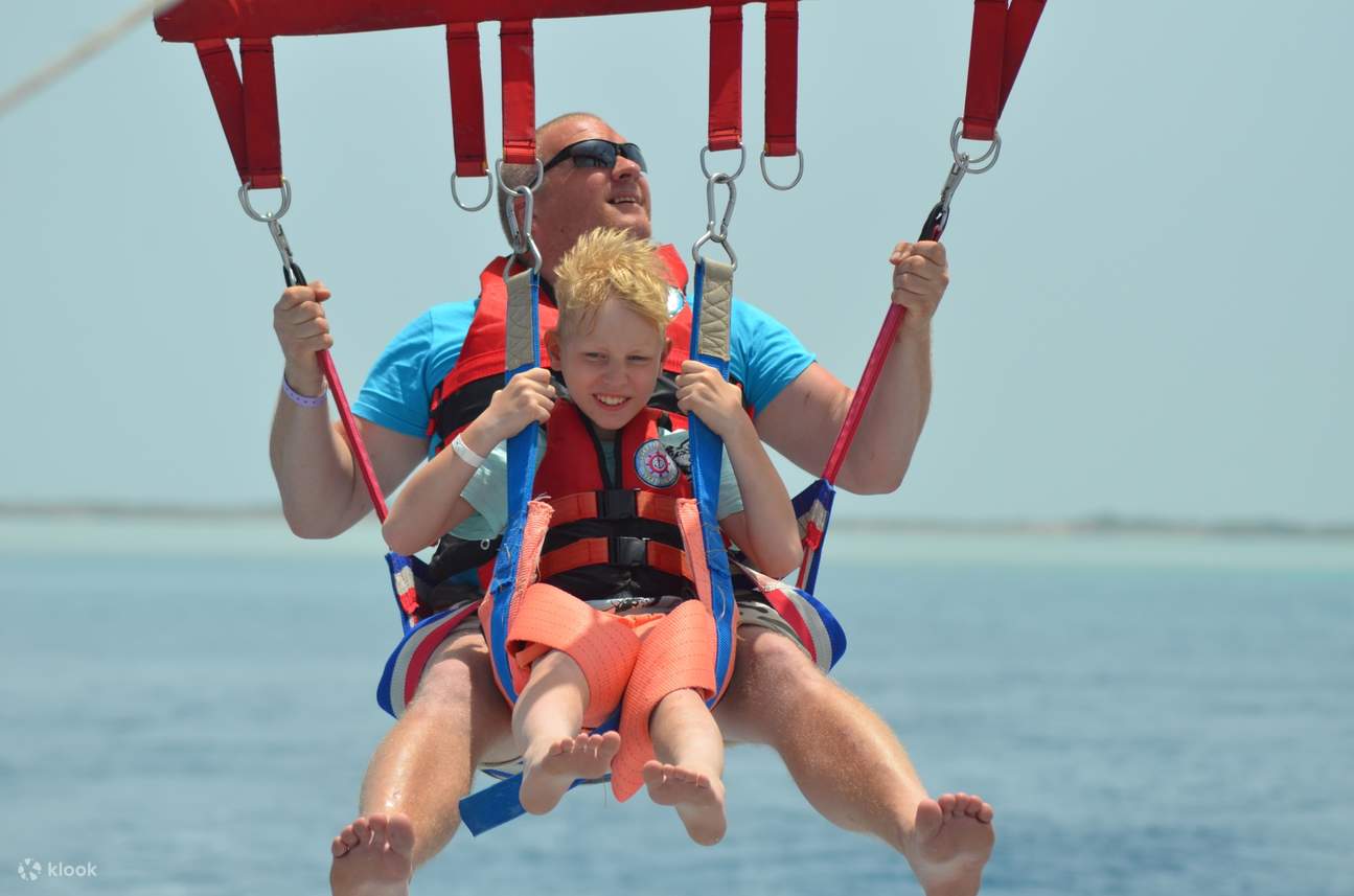 Excursión marítima a la isla Giftun Hula Hula con parasailing y almuerzo - HURGHADA