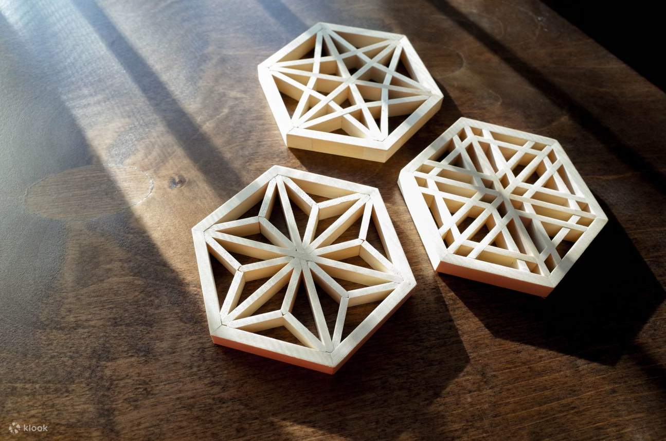 Tatakan Gelas Sakura Kayu