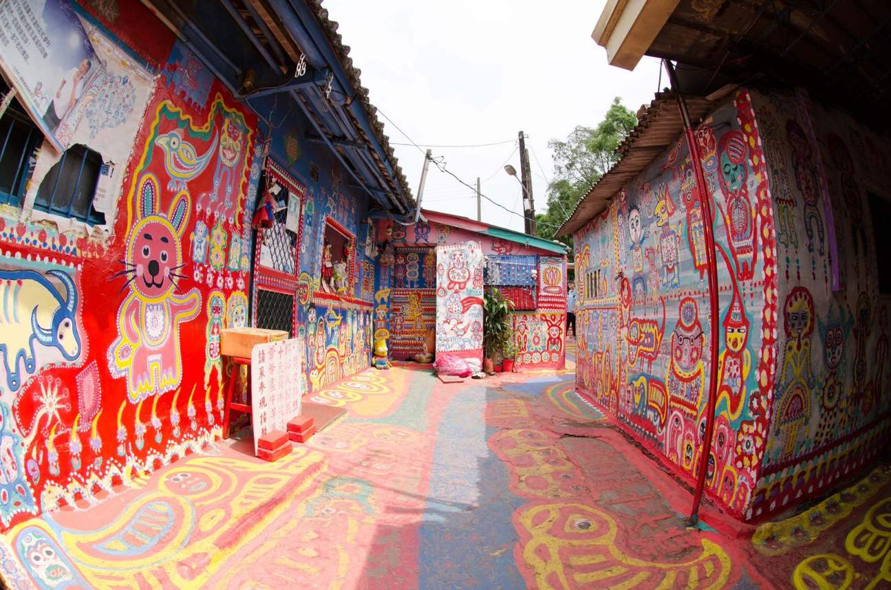 บริการรถรับส่งส่วนตัวระหว่างทะเลสาบสุริยันจันทรา เมืองไถจง ไทเป