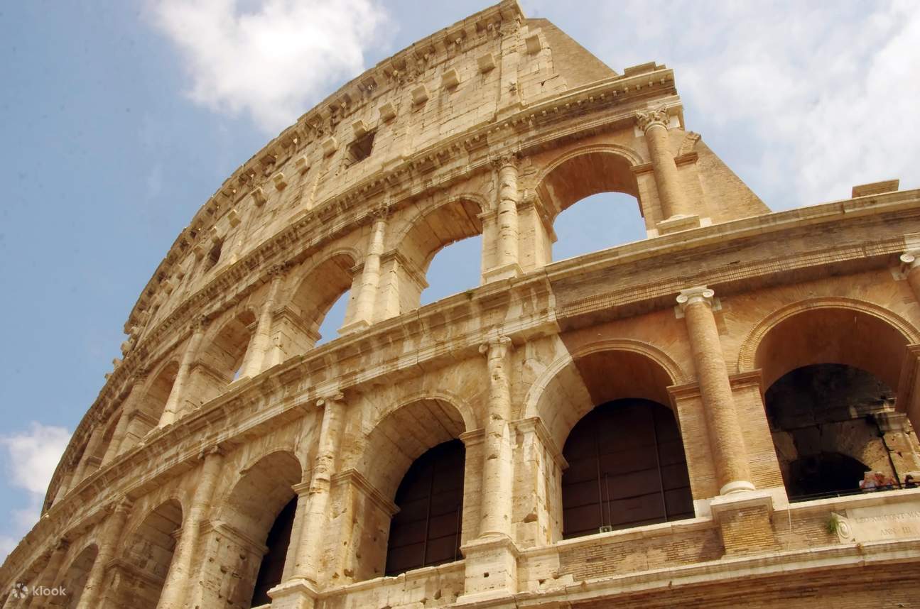 Colosseum Rome dari dekat