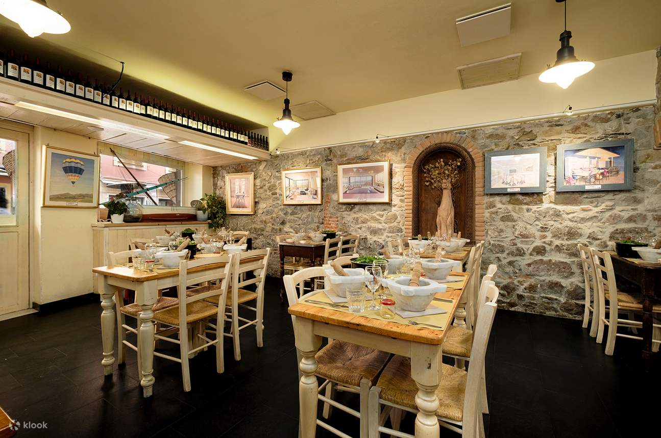 МАСТЕР-КЛАСС ПО ПРИГОТОВЛЕНИЮ ПЕСТО В СТУПЕ - КУЛИНАРНЫЕ КУРСЫ - ДЕГУСТАЦИЯ ВИН