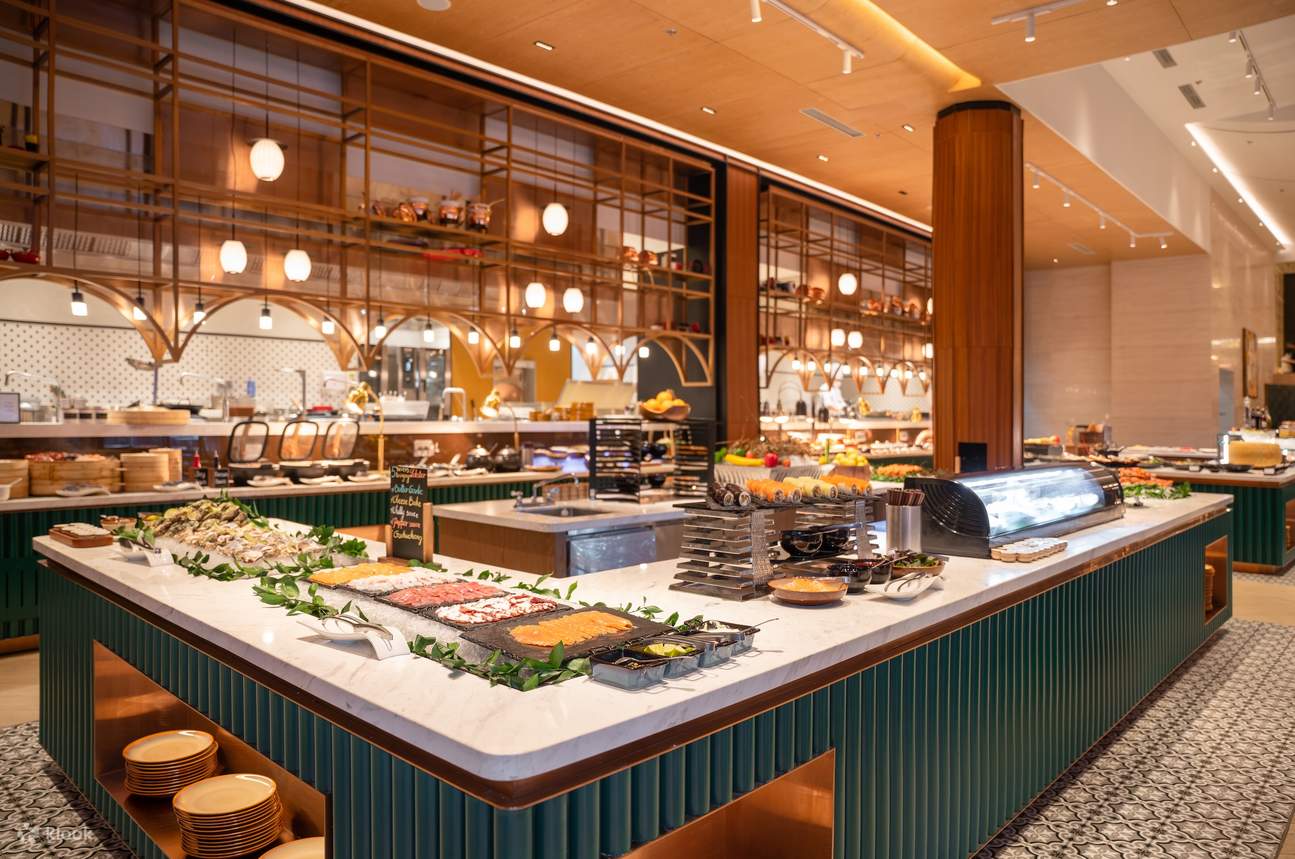Buffet hải sản tại LOTTE Hotel Sài Gòn
