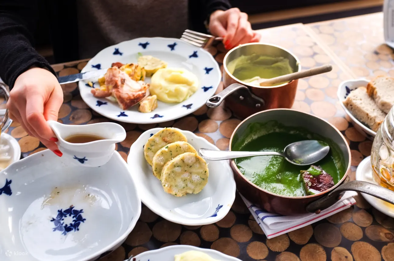布拉格 HIDDEN GEMS 当地美食品尝之旅 - 小团体