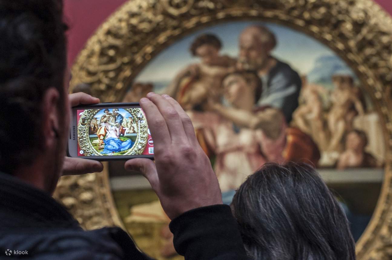 Unveil the mysteries and marvels of the Uffizi’s collection!