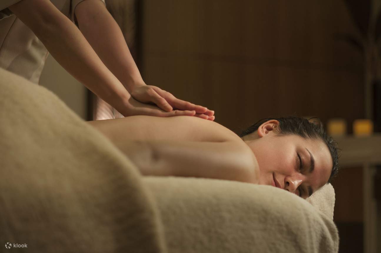 CHI, The Spa - Massage