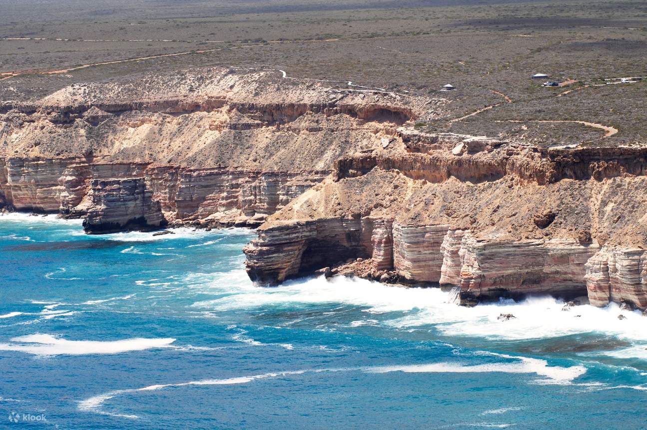 허트 라군 근처의 절벽과 바다