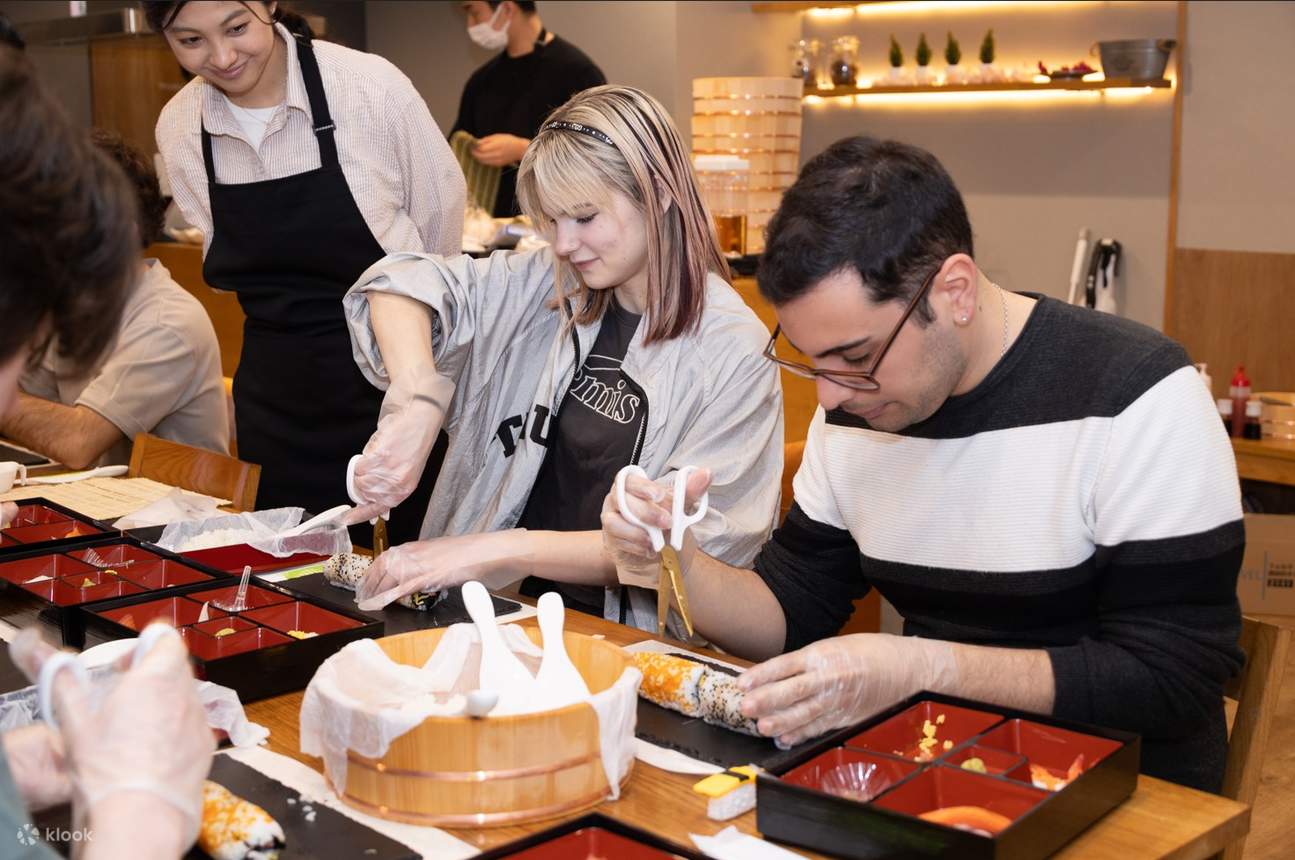 Bester Sushi-Kurs in Tokio: Sushi-Kurs Shibuya