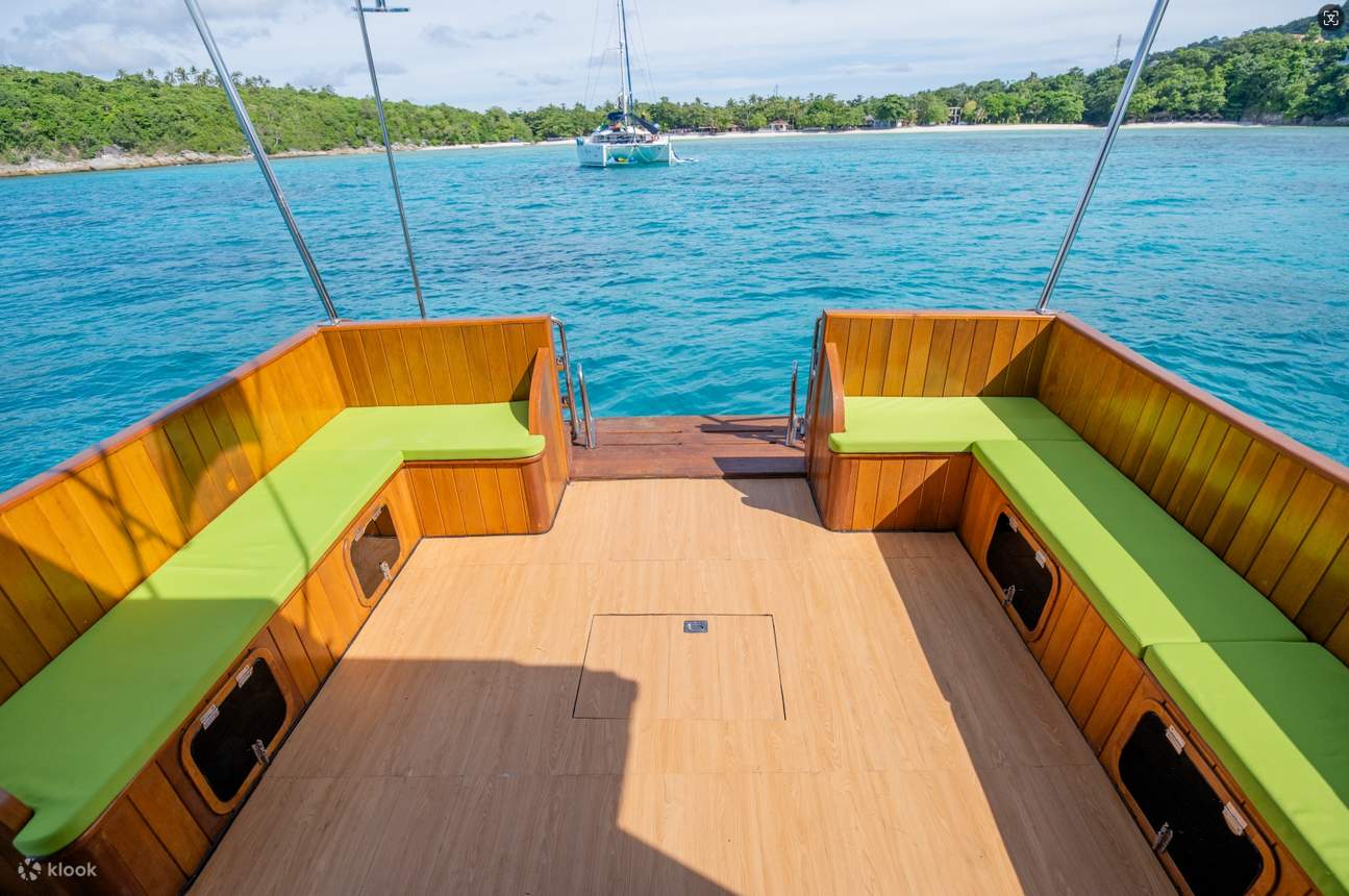 Excursión privada en barco de cola larga de lujo en Phuket por Chicchic Travel