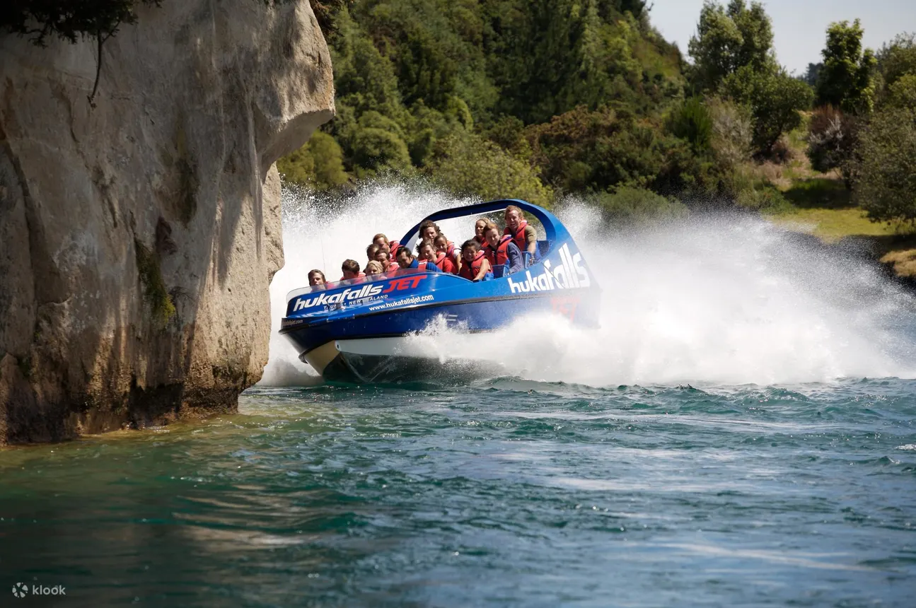 Huka Falls Jet Boat Ride in Taupo
