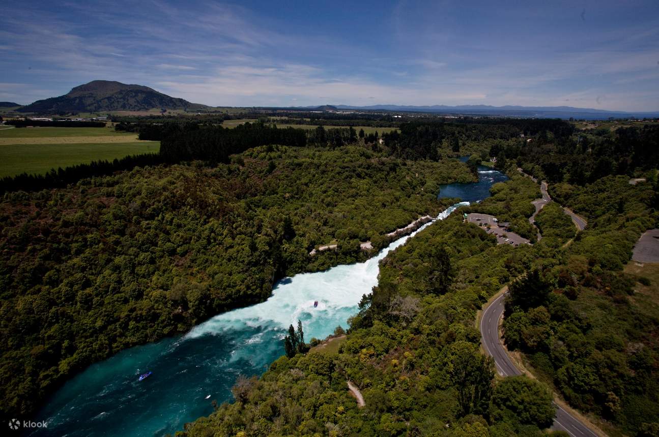 Chuyến Phiêu Lưu Bằng Thuyền Phản Lực Đến Thác Huka Ở Taupo