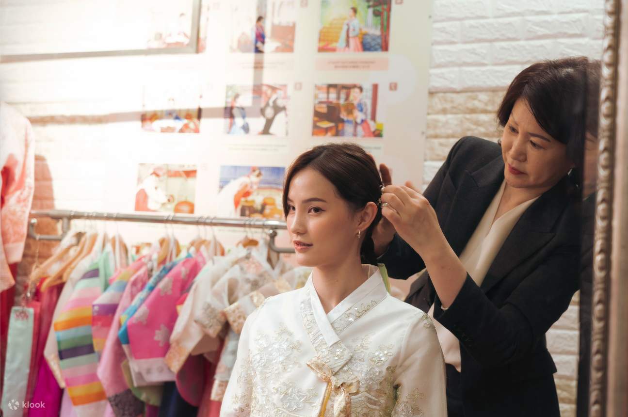 บริการเช่าชุดฮันบกที่ร้าน Lumi Hanbok ในเมียงดง