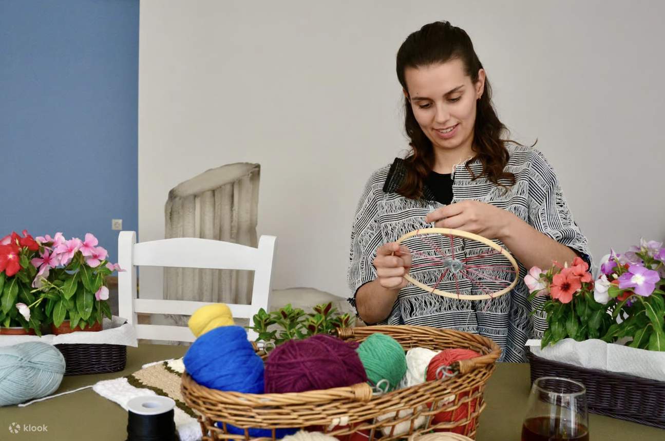 Athen: Workshop zur Herstellung von Glücksbringern (Evil Eye) mit griechischem Tee