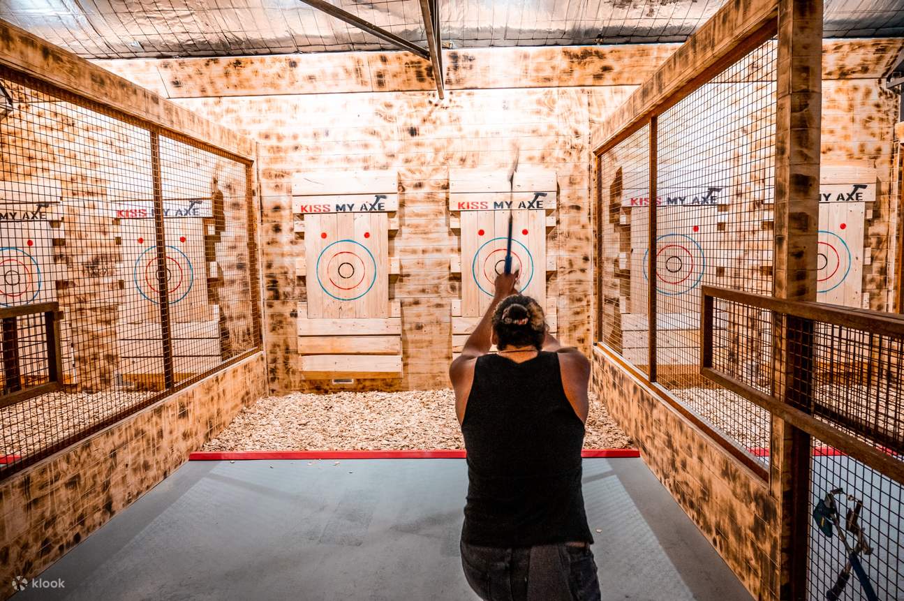 Brookvale Sydney Axe Throwing in Sydney Klook
