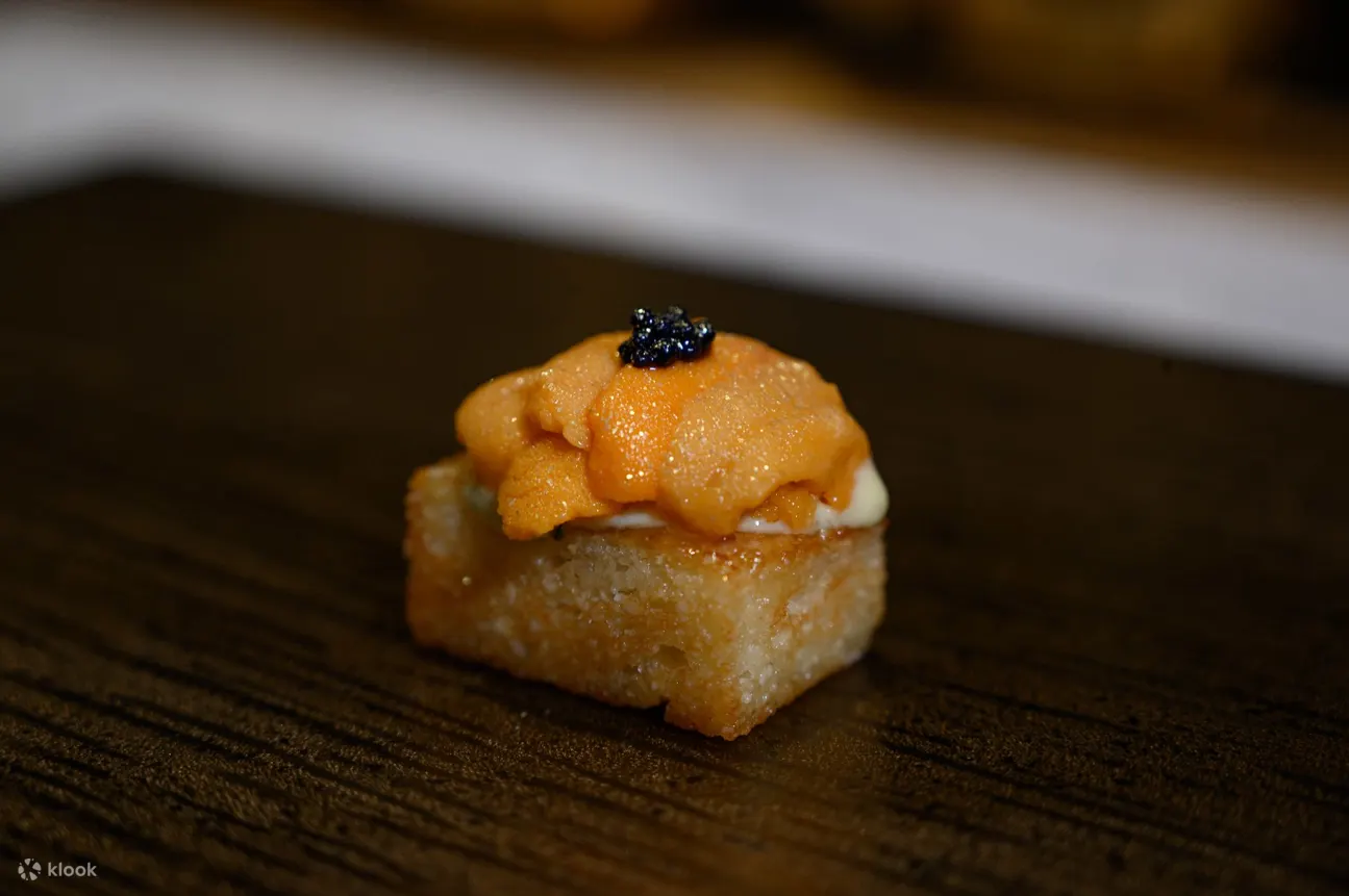 W Omakase Pradit Manutham