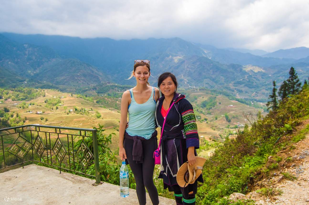 Tour di Sapa 2 giorni e 1 notte dalla funivia Hanoi Fanxipang o dal ...