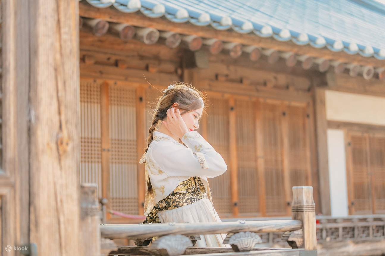 Trải Nghiệm Mặc Hanbok Chụp Ảnh Cung Điện Gyeongbokgung của HAB KOREA