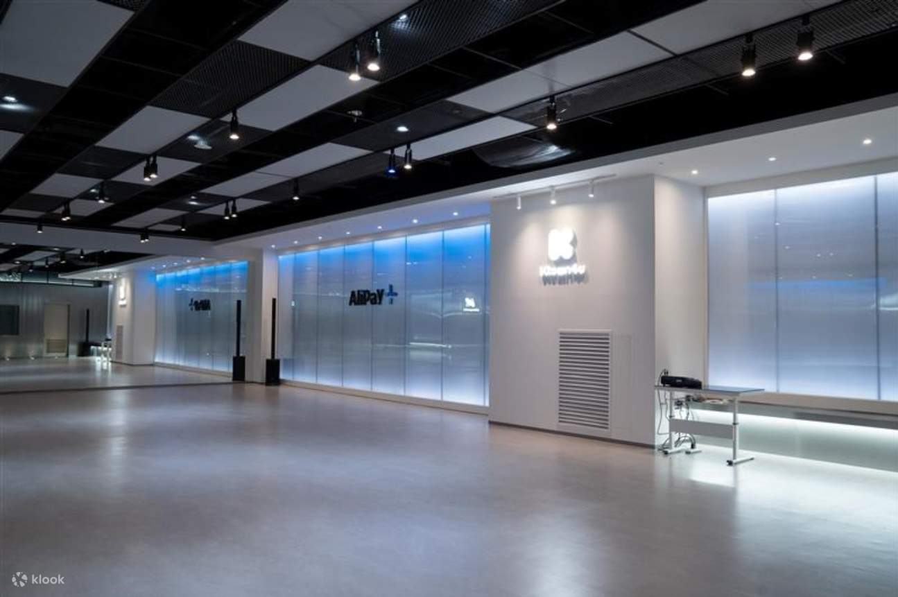 Ktown4u Corso di 1 giorno di ballo K-pop + Training vocale + Riprese short-form 