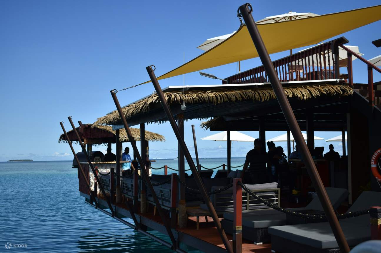 Pemandangan panorama Lautan Pasifik