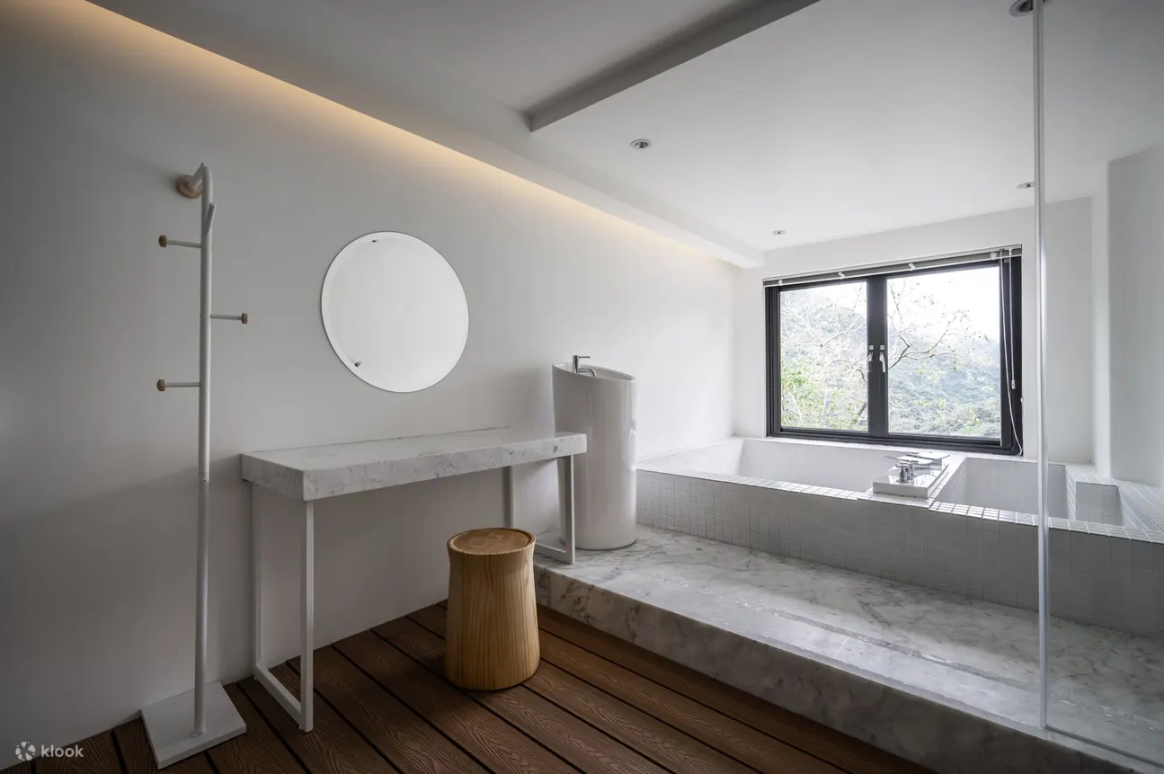 New Taipei: Private Hot Spring Room & Stays at Re Change Wulai