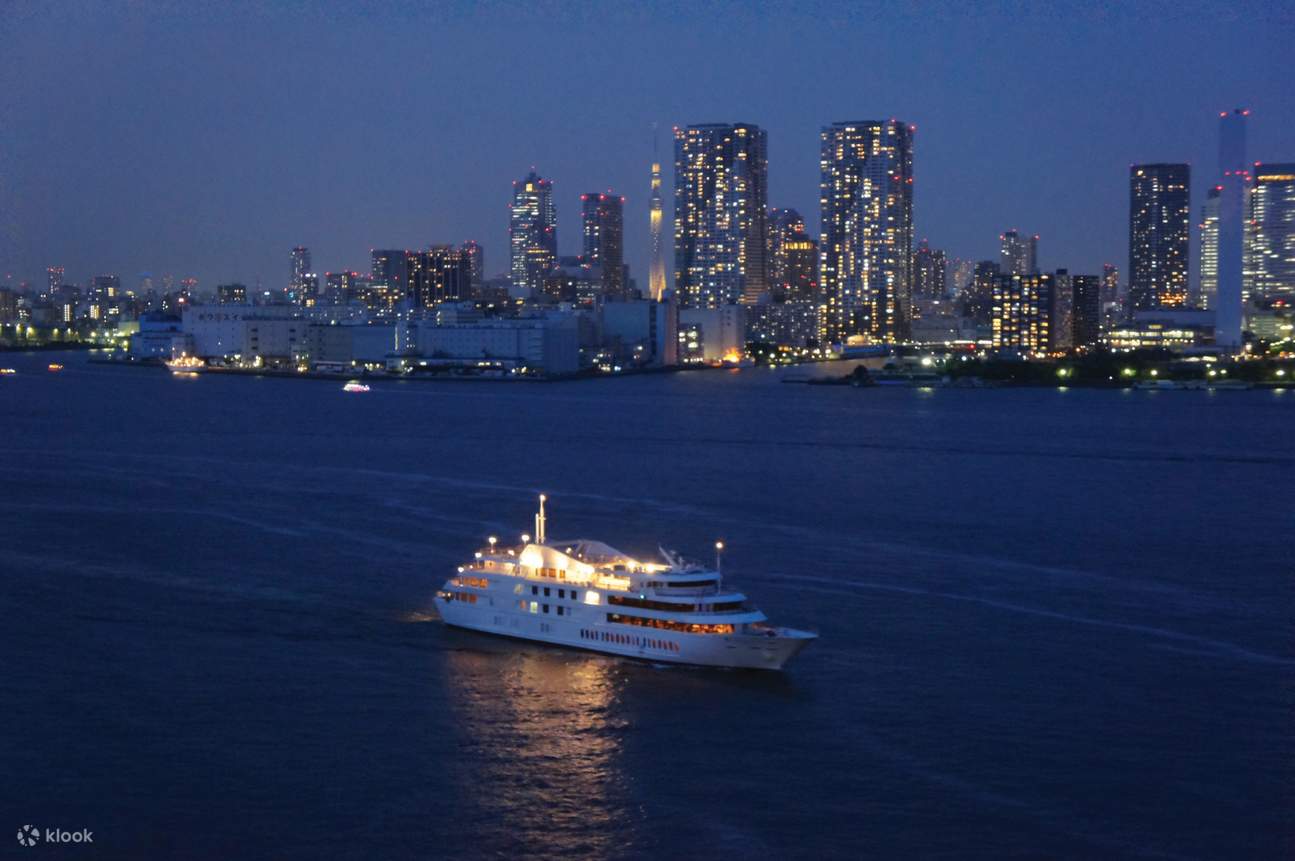 東京湾クルージング ビア&カクテルプラン (シンフォニー提供)