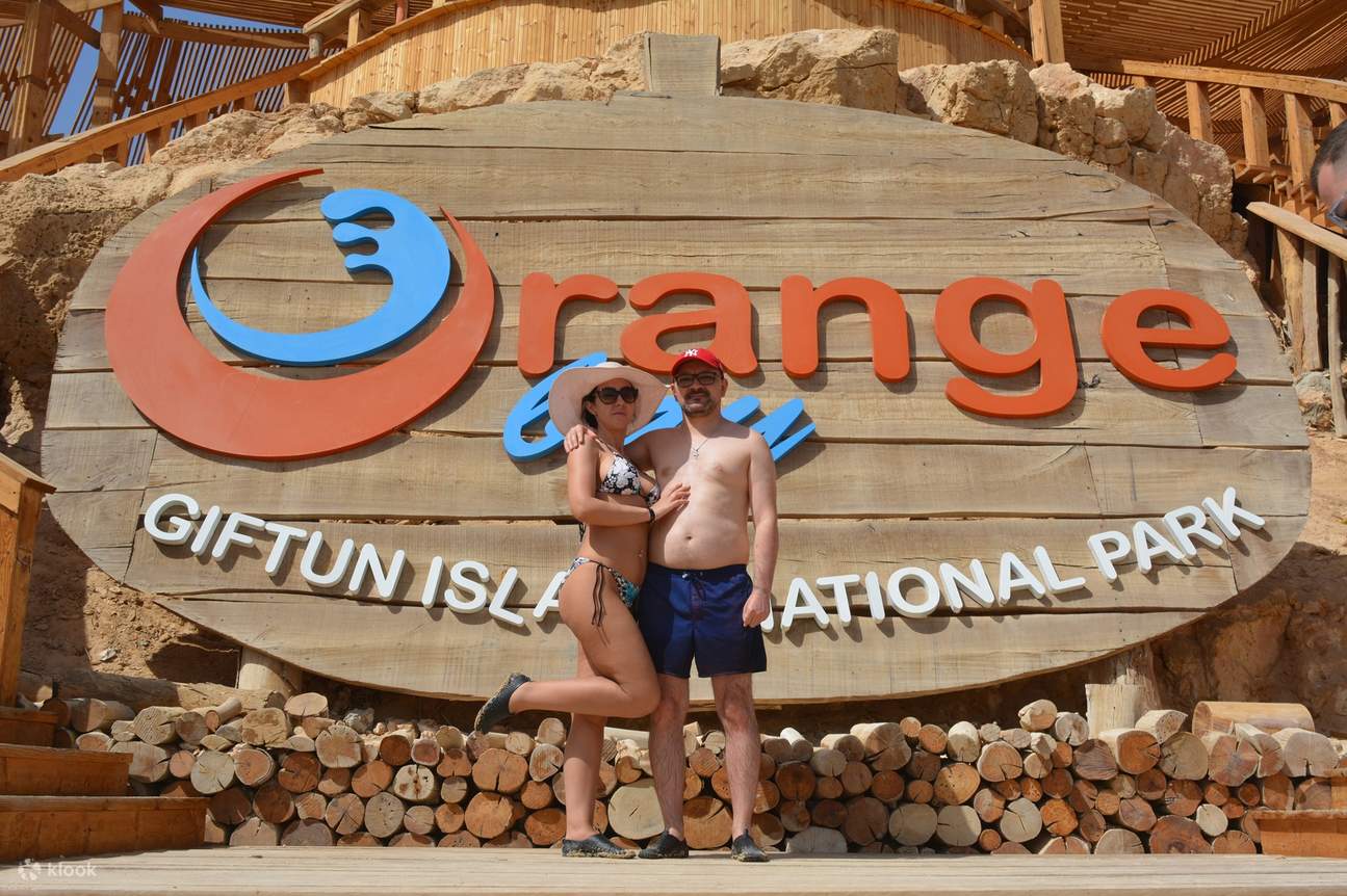 Trip Snorkeling Pulau Orange Bay dengan Makan Siang dan Olahraga Air