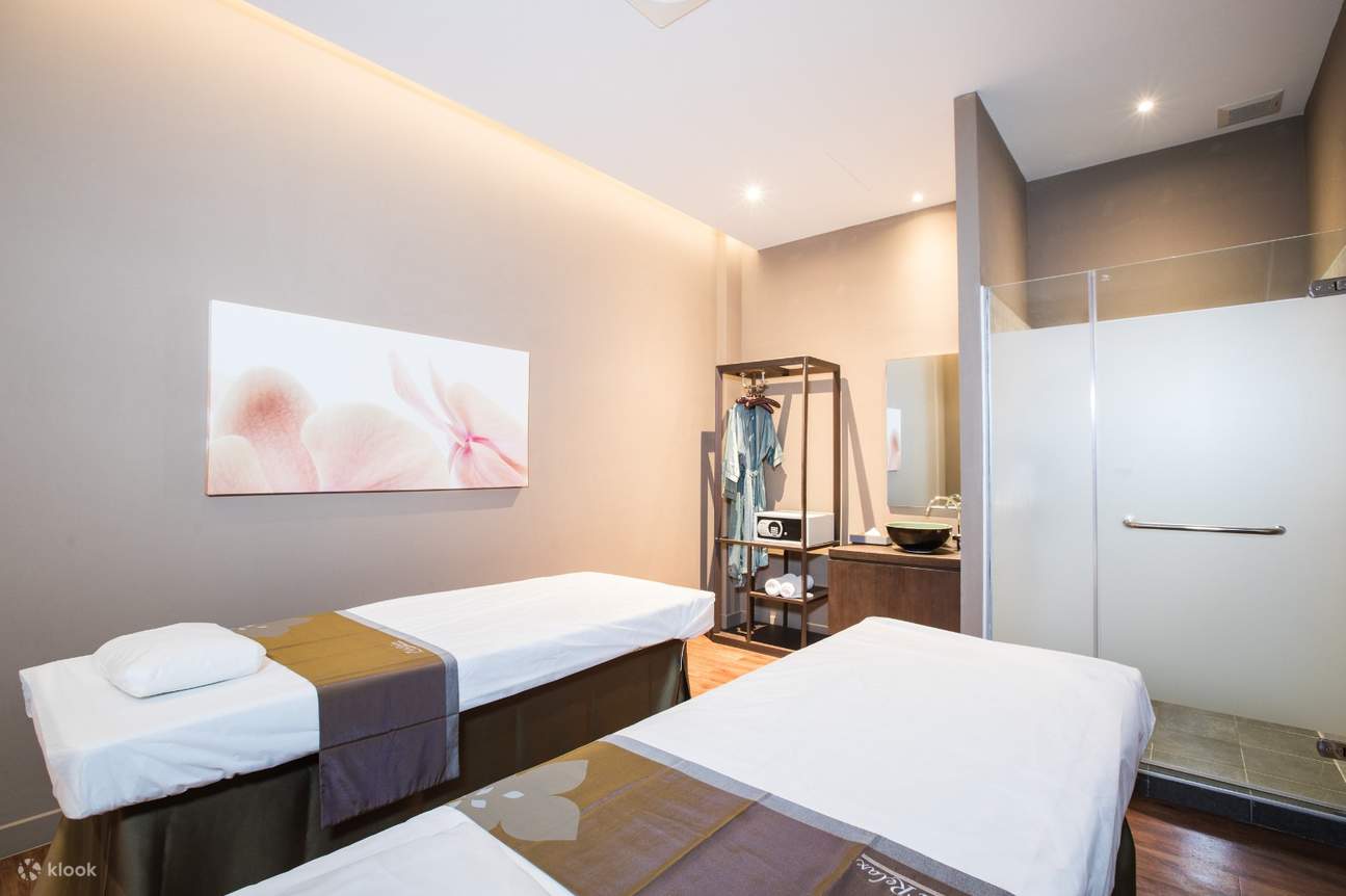 สัมผัสประสบการณ์ที่ Let's Relax Spa หัวหิน 100 ในหัวหิน