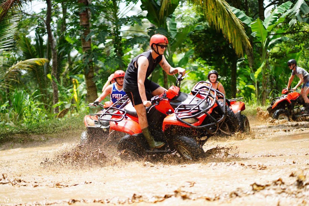Experiencia en Ubud: Recorrido en ATV y rafting en aguas bravas con opcional