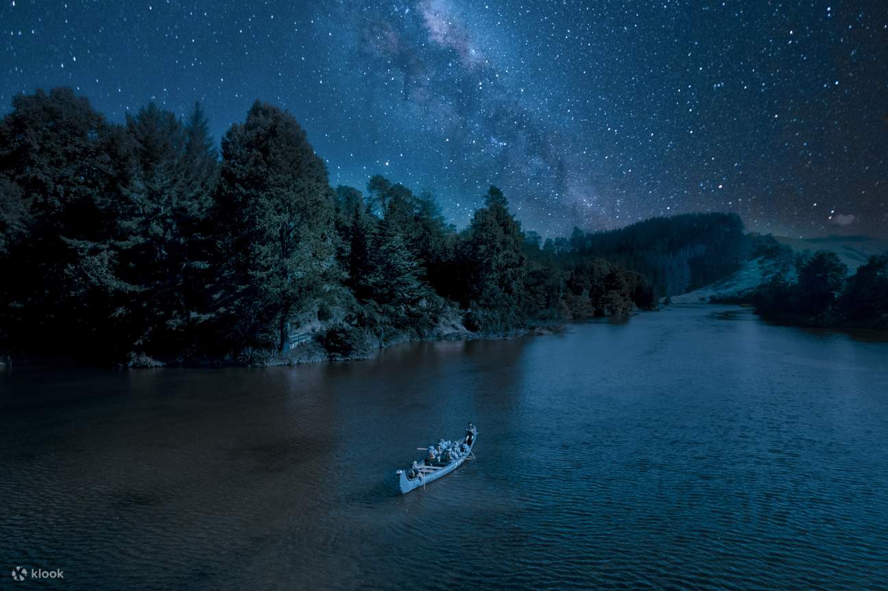 Большой тур к светлячкам на каноэ (BIG Kanu Glowworm Tour) в Тауранге
