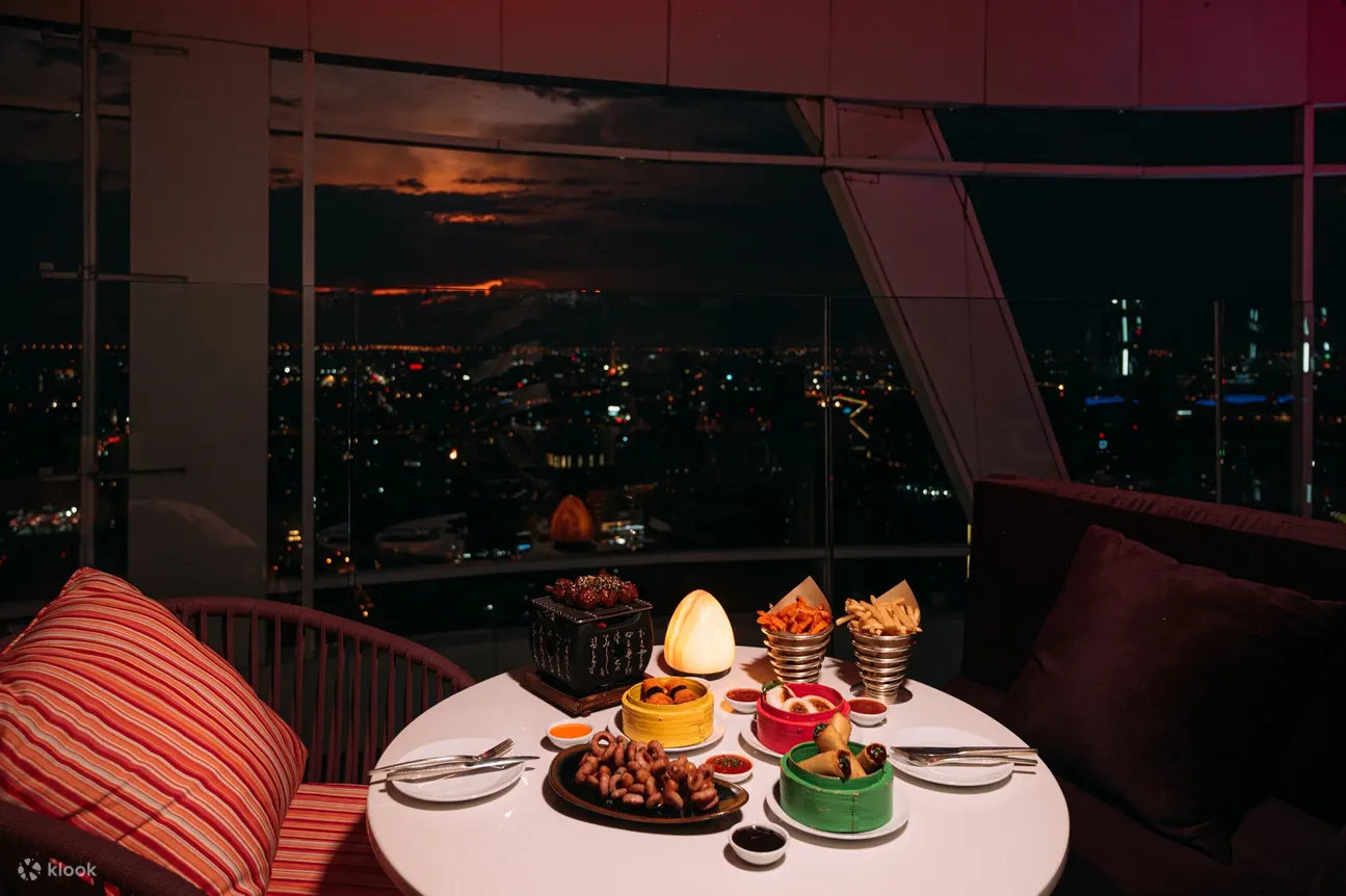 Red Sky 57 楼 COCOA XO 酒吧