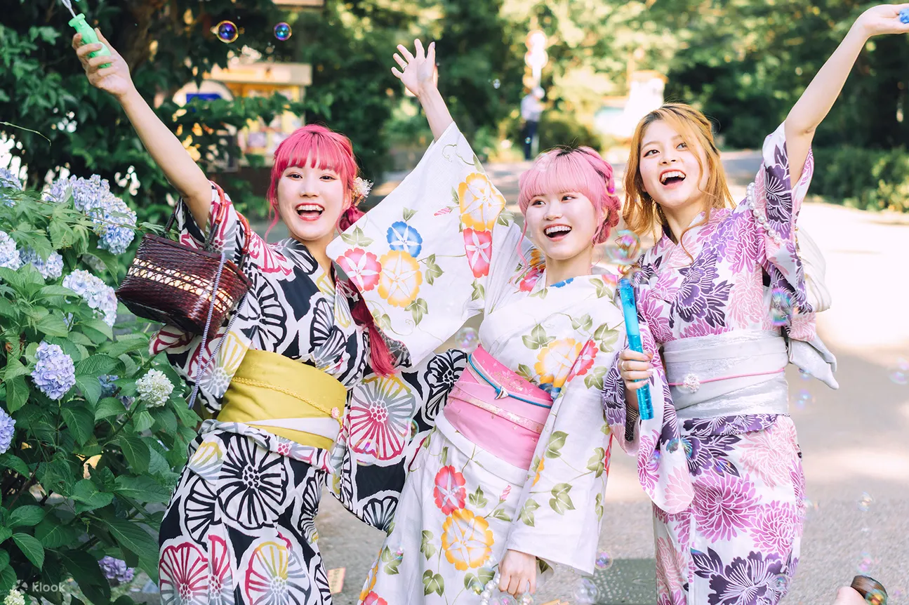 和服租赁体验（京都／京都和服丽 祗园店）