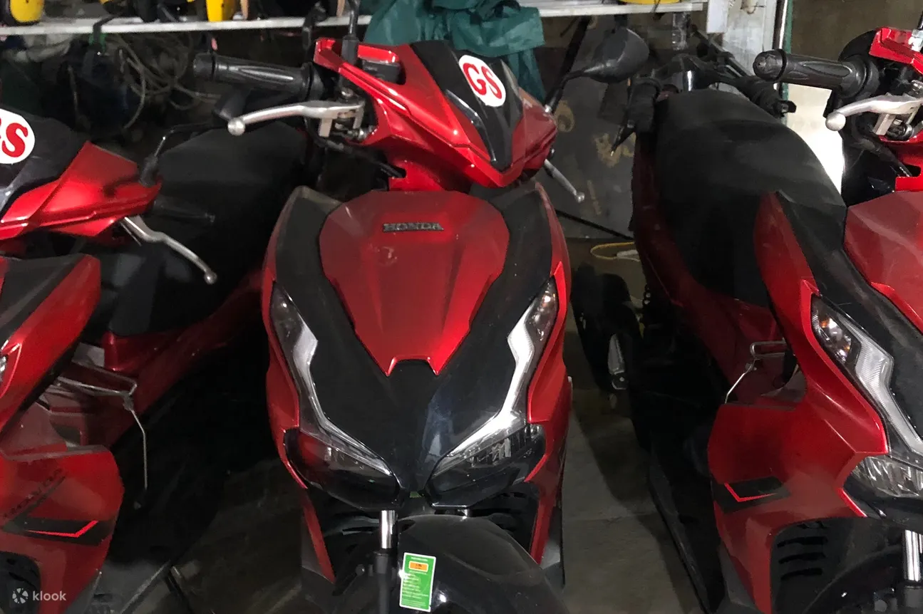 红色手动摩托车150cc