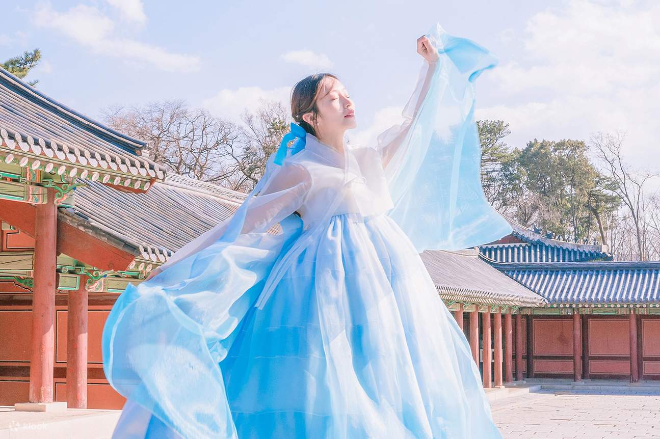 Hanbok gown shop