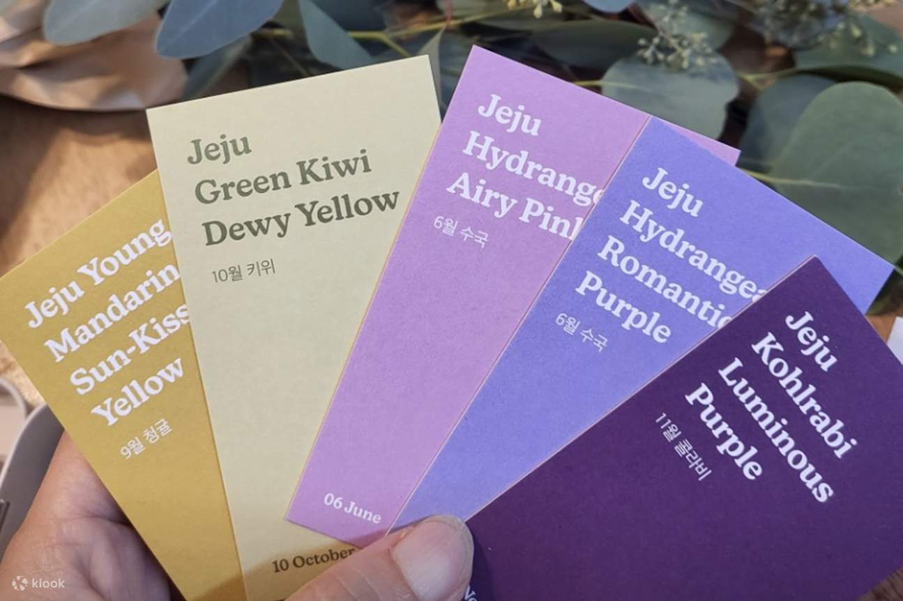 Setiap orang menemukan warna yang berbeda, bahkan di tempat yang sama. Tindakan mencari itu sendiri membawa perspektif baru tentang alam.