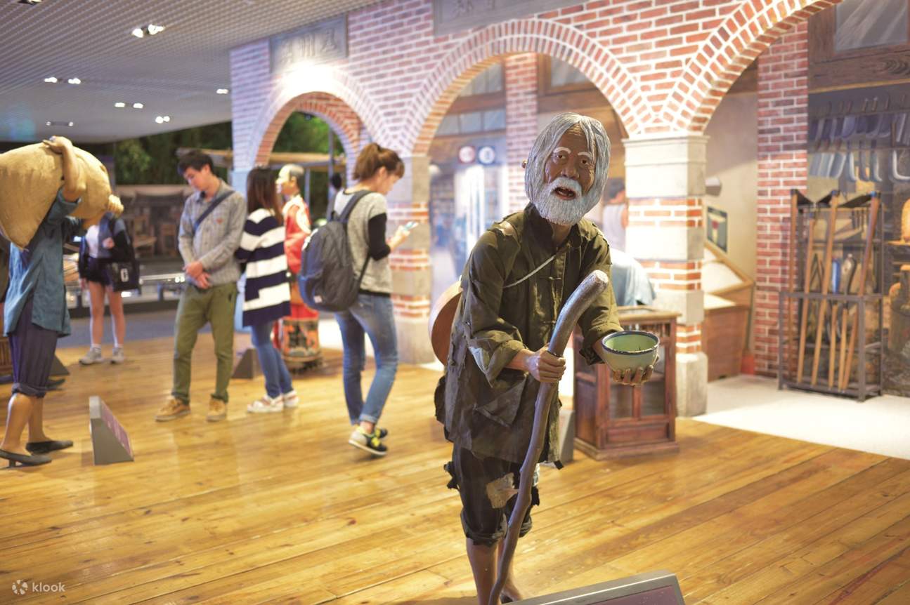 Exposición permanente de la llanura: el agua y los ríos han moldeado el estilo de vida de la llanura de Yilan. La exposición de la llanura se centra en las arterias fluviales que han influido profundamente en la vida socioeconómica de la llanura de Lanyan