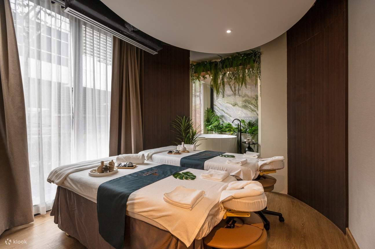 Nature Thai Massage at Sukhumvit 25 Experience in Bangkok