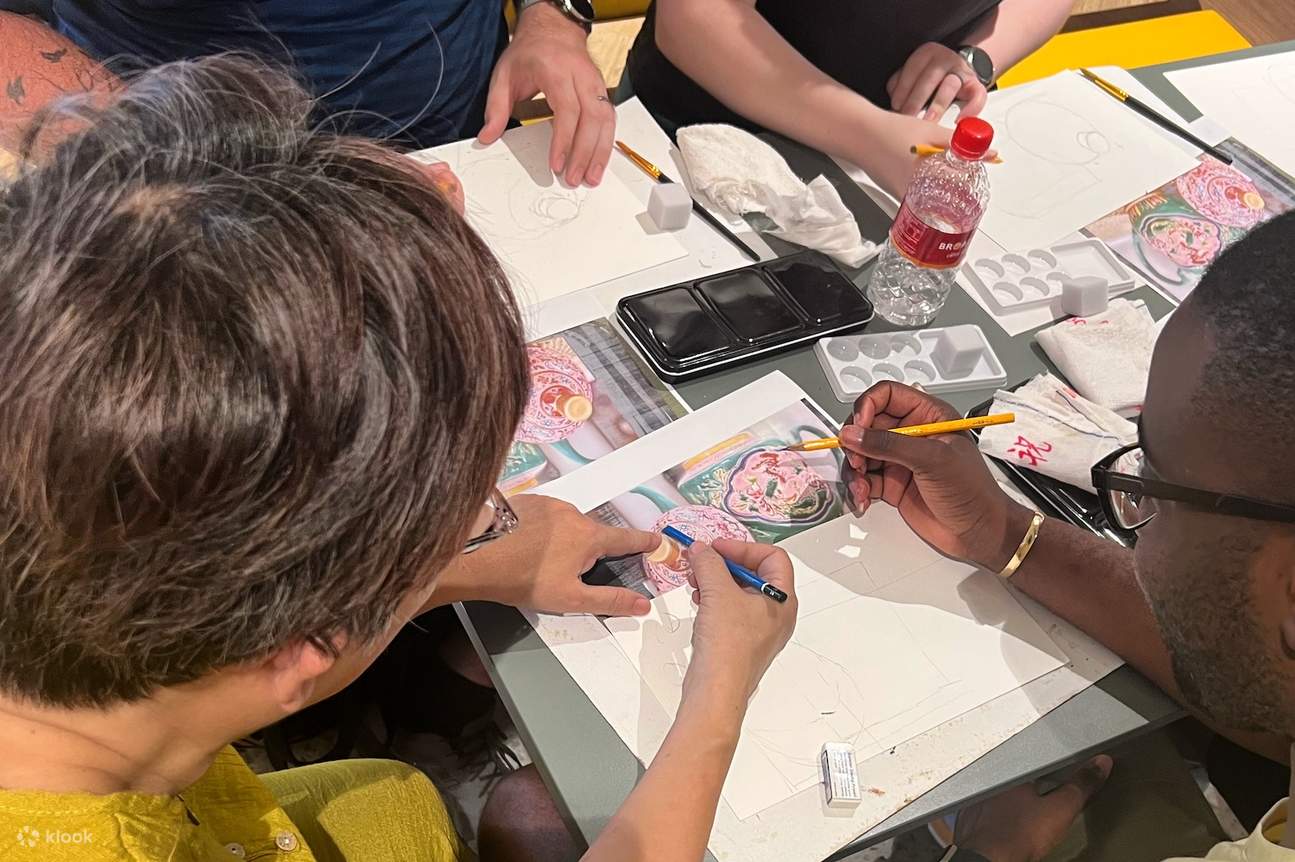 Lokakarya Membuat Sketsa dan Melukis dengan Heritage Walk