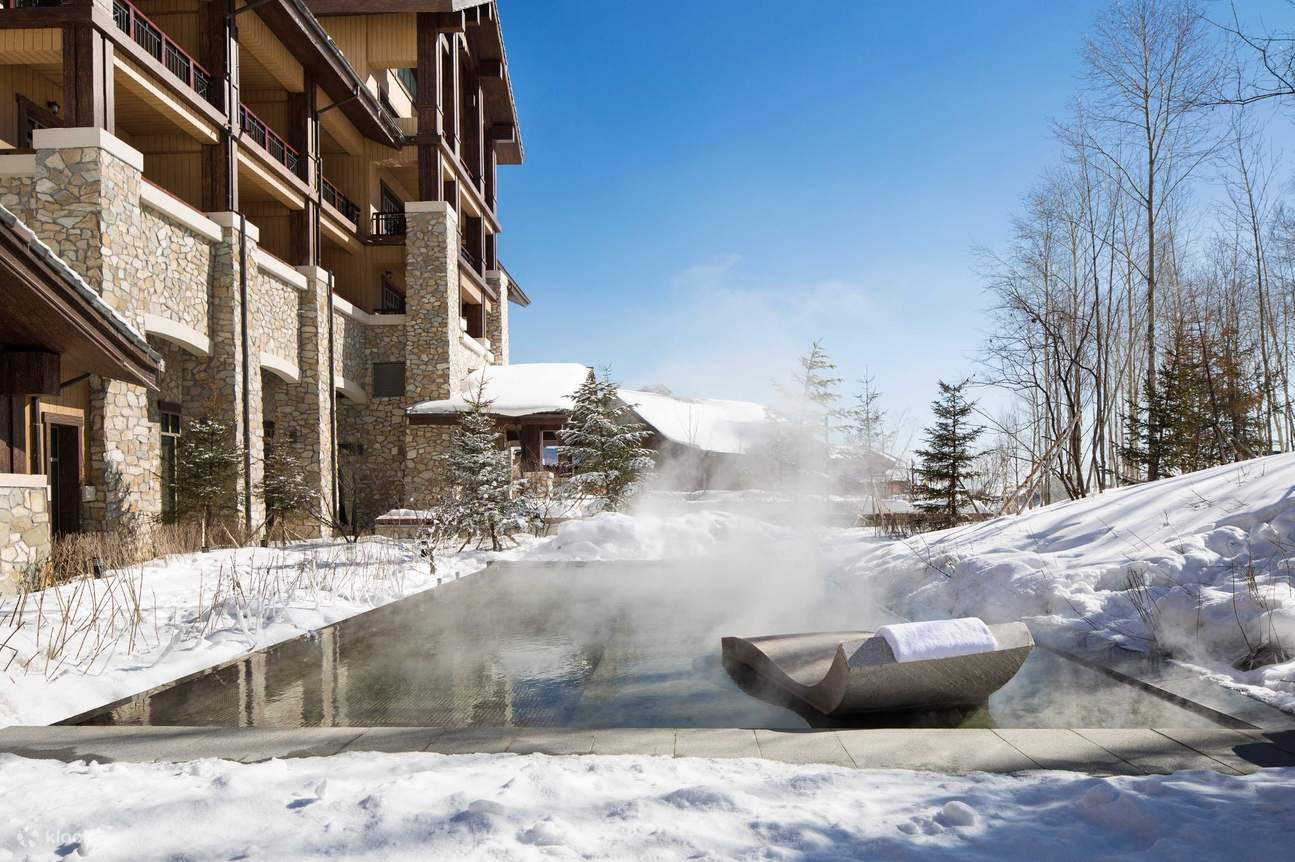 Park Hyatt Outdoor Pool