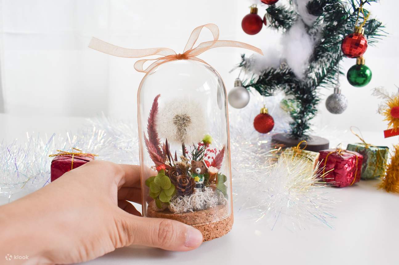 Taller de Cúpulas de Dientes de León Silvestres en Marymount