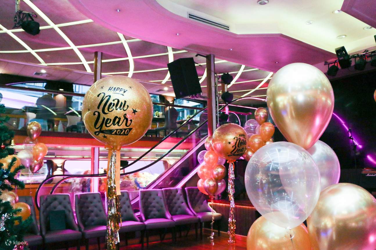 跨年夜晚餐游船