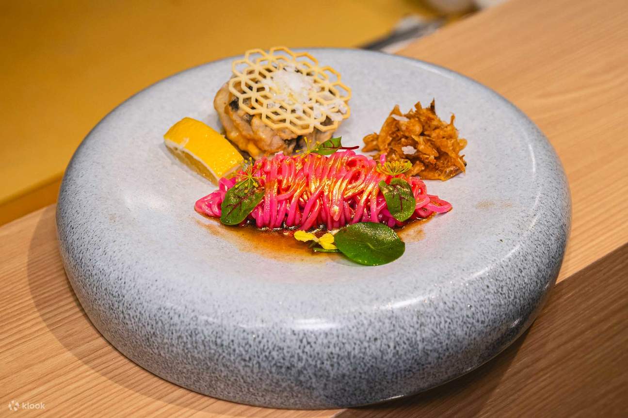 จินชิน โอมากาเสะ ในกรุงเทพฯ ชิดลม