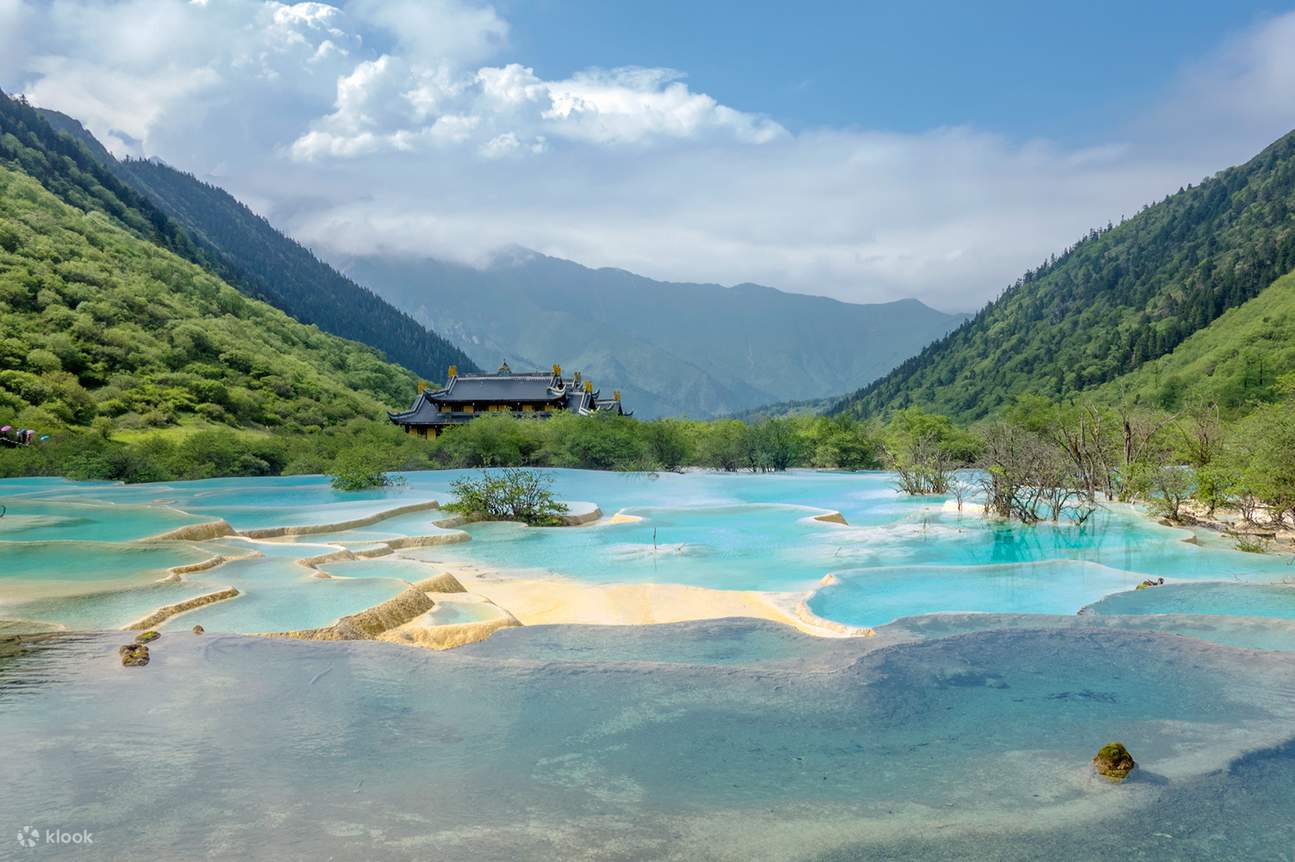 Tour 1 ngày Lạc Sơn + Hoàng Long Khê