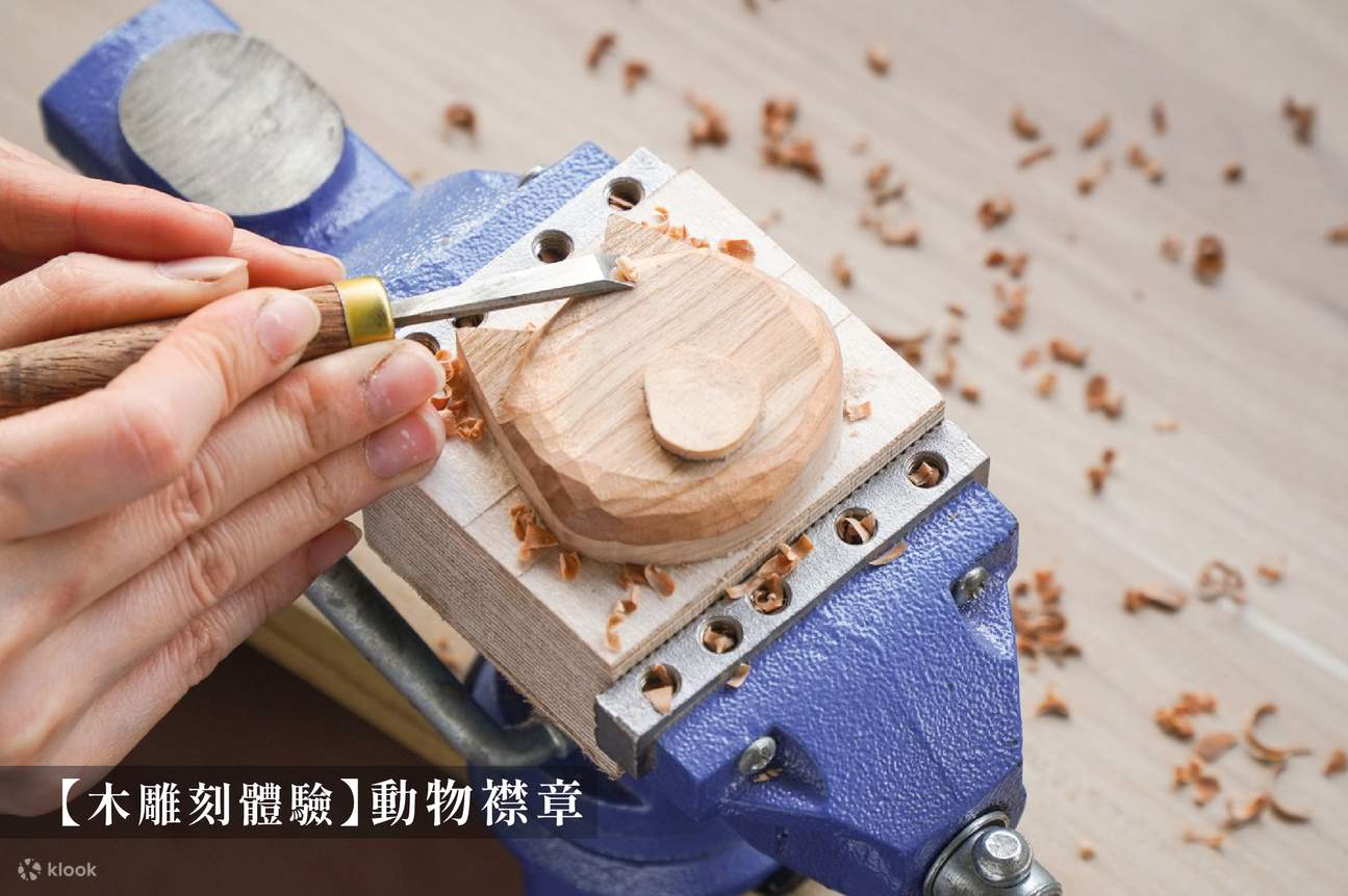 Little Corner HK Wood turning and wood carving craft