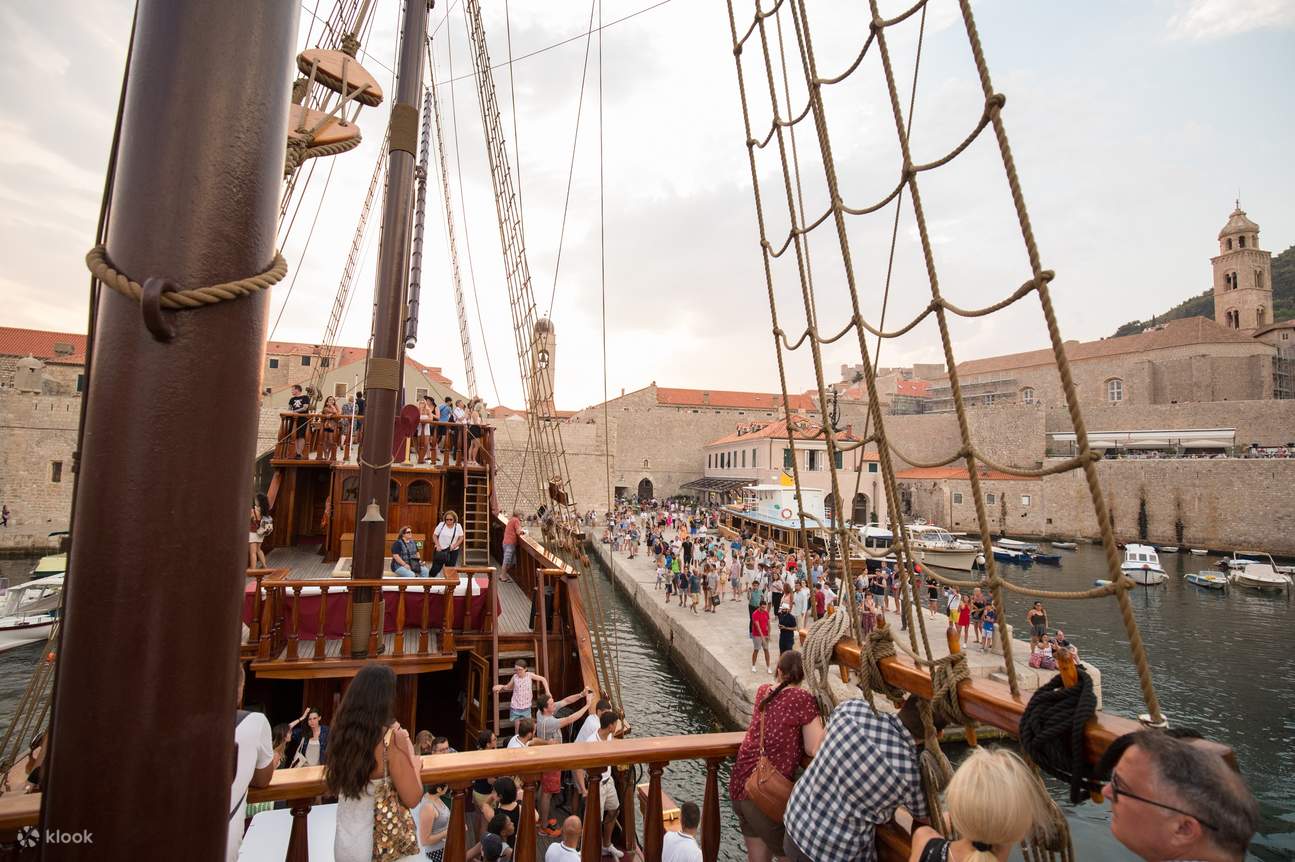 Game of Thrones Cruise & Walking Tour dengan Karaka Ship