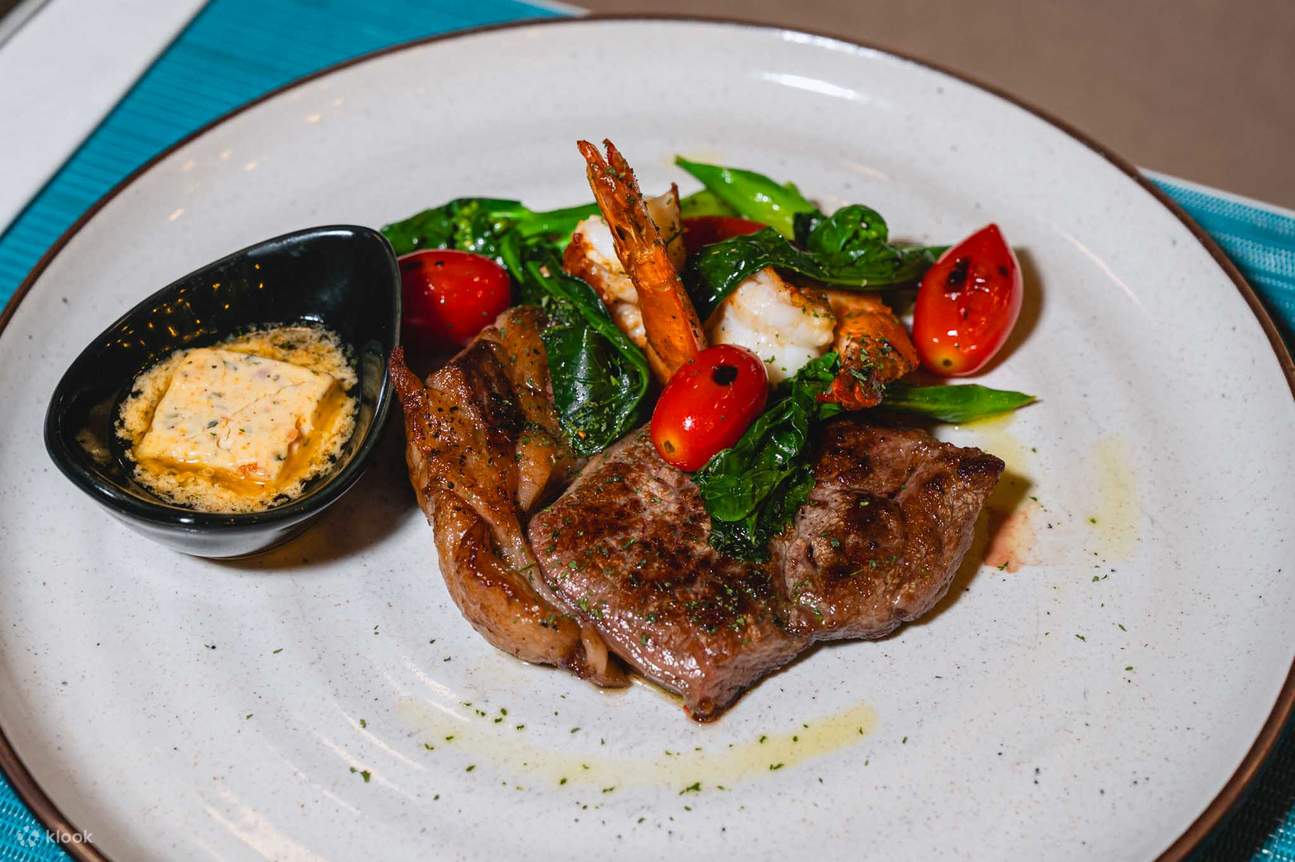 Deja Brew Lifestyle Cafe at Centara Life Hotel Bangkok Phra Nakhon