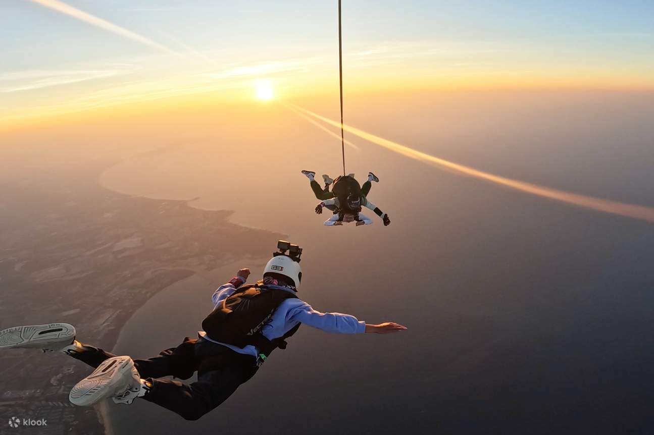 Nhảy dù Tache, Tam Á - 1