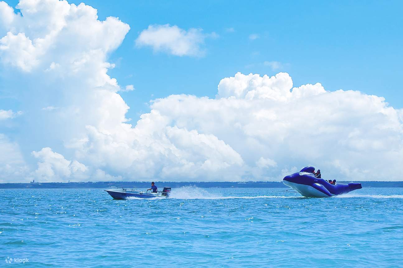 澎湖: Tour một ngày đến đảo nhiệt đới Đại Thương - Thỏa sức vui chơi trên đảo Đại Thương & Khám phá bí mật Cô Bà T嶼 & Tận hưởng các hoạt động vui chơi trên nước & Thú vui câu cá & Khám phá công viên nổi và các món đặc sản biển địa phương