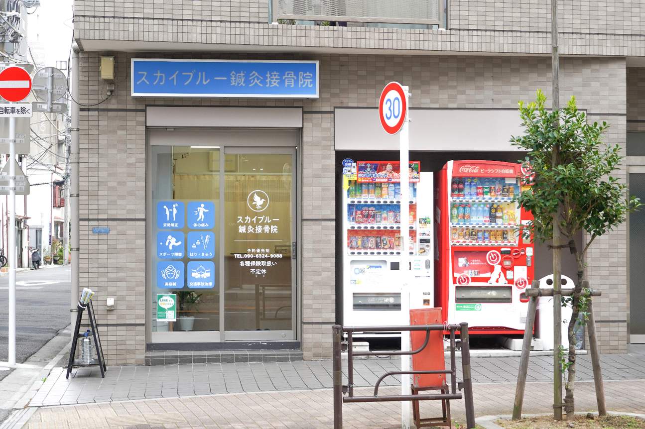 位于远离繁华街道的安静住宅区内，可感受具有日本生活气息的街道风景。