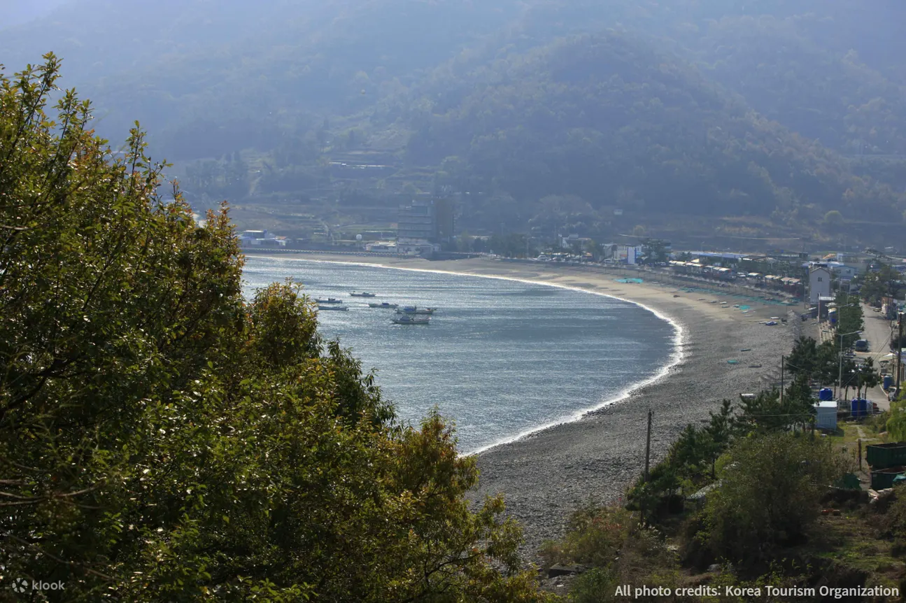 穆瑟尔莫克海峡