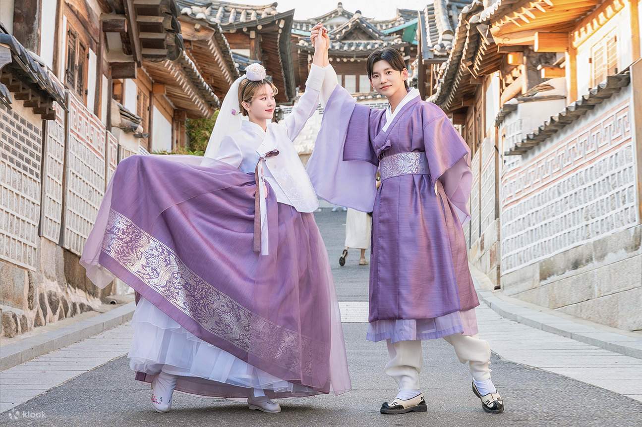 Servizio fotografico, noleggio Hanbok premium e trucco a Gyeongbokgung