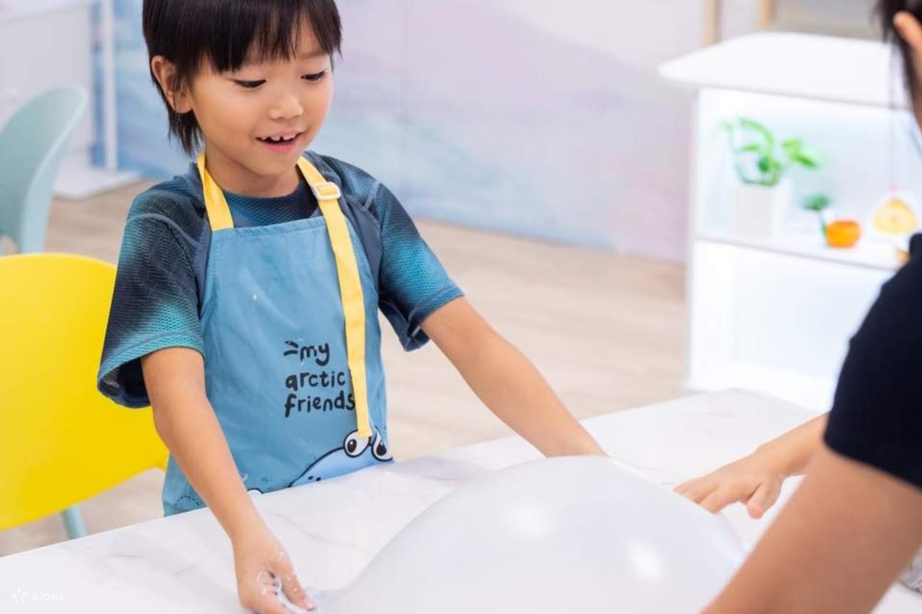 COCOART Slime & Art Workshops di Marina Square